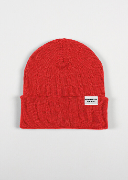 Aight* Beanie "Untalented Dancer" red