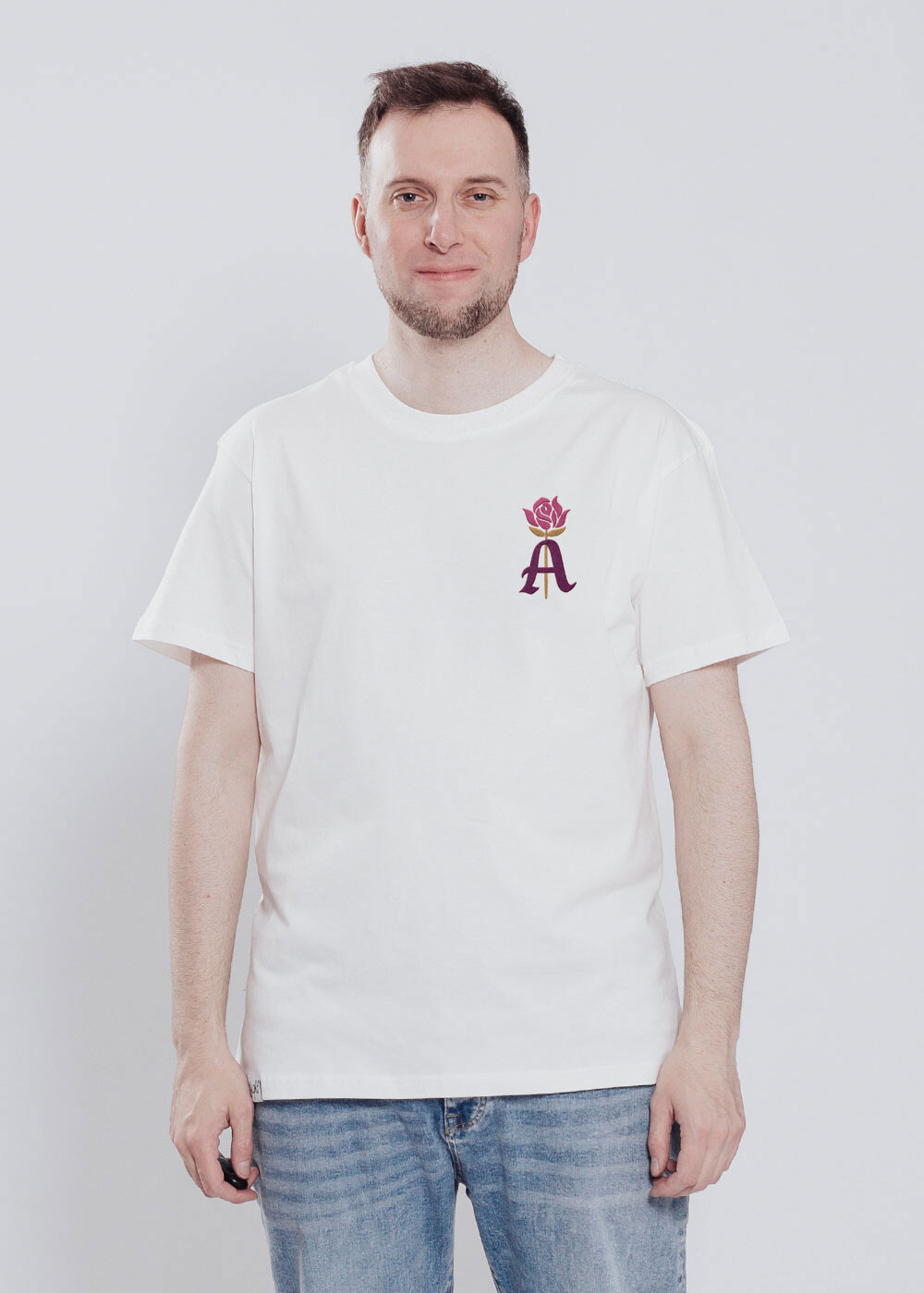 Aight* T-Shirt - "A Script" altweiss